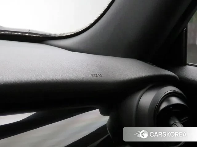 Mini Cooper Convertible 2021 Белый из Кореи, фото 6