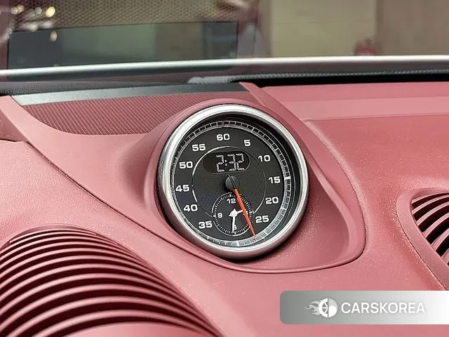 Porsche 718 Boxster 2021 Серебристо-серый из Кореи, фото 6