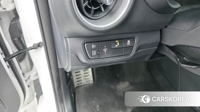 Kia The New K3 2nd generation 2023 Белый из Кореи, фото 6