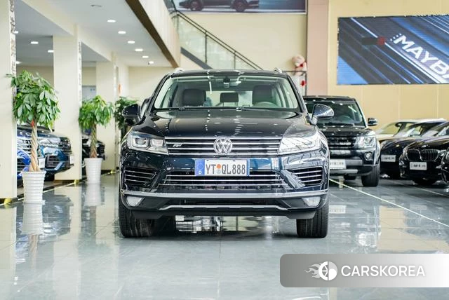 Volkswagen Touareg 2018 Синий из Китая, фото 6