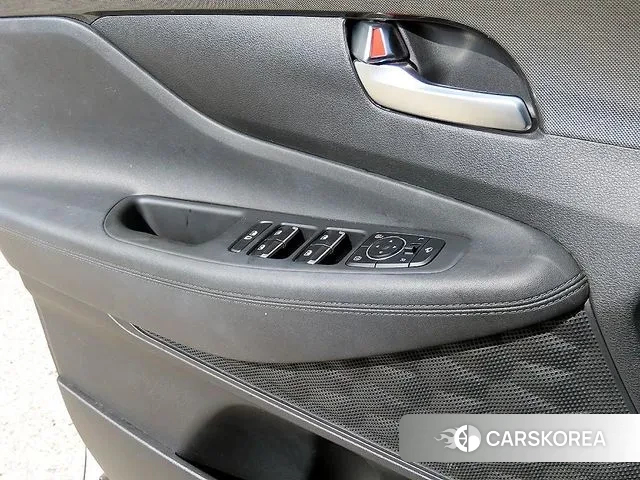 Hyundai The New Santa Fe 2022 Белый из Кореи, фото 6