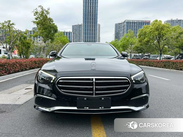 Mercedes-Benz E-class 2023 Черный из Китая, фото 6