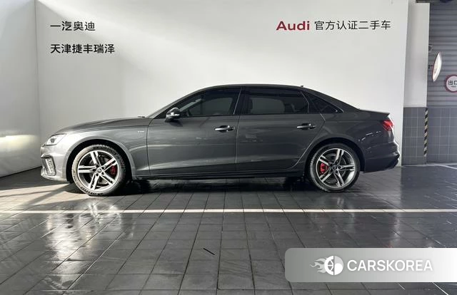 Audi A4L 2023 Темно-серый из Китая, фото 6