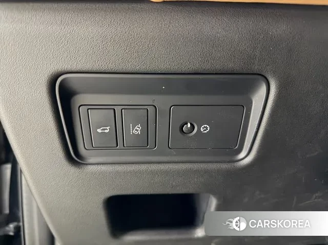 Land Rover Discovery 5 2018 Черный из Кореи, фото 6