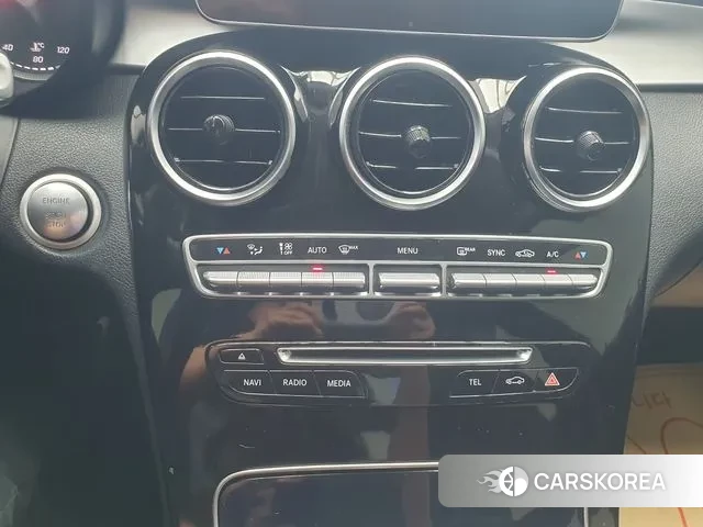 Mercedes-Benz C-Class W205 2018 Белый из Кореи, фото 6