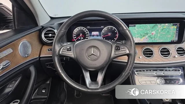 Mercedes-Benz E-Class W213 2018 Черный из Кореи, фото 6