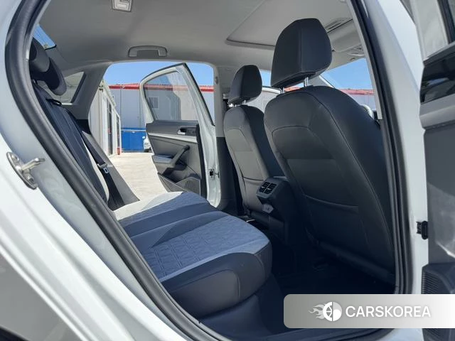 Volkswagen Lavida 2023 Белый из Китая, фото 6