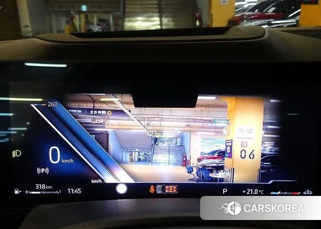 BMW X7 (G07) 2024 Серебристо-серый из Кореи, фото 6