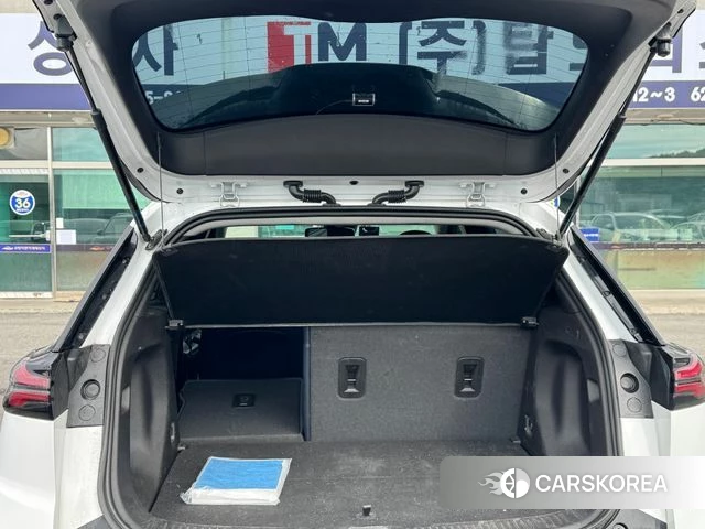 Chevrolet (GM Daewoo) Bolt EUV 2023 Белый из Кореи, фото 6