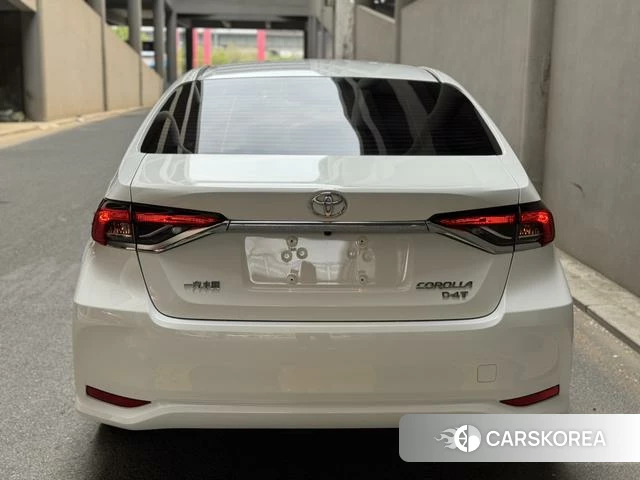 Toyota Corolla 2023 Белый из Китая, фото 6