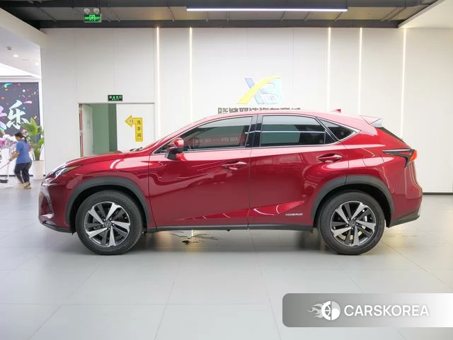 Lexus NX 2020 Красный из Китая, фото 6