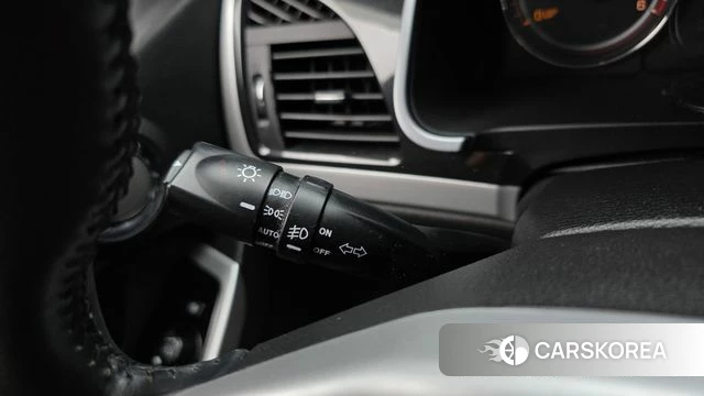 Ssangyong New Style Korando C 2018 Серебристо-серый из Кореи, фото 6