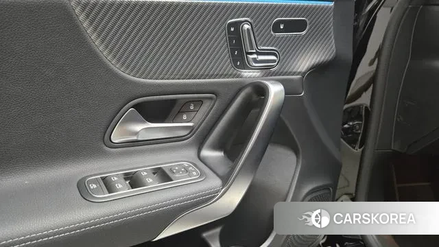 Mercedes-Benz A-Class W177 2024 Черный из Кореи, фото 6