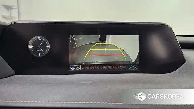 Lexus UX250h 2020 Серебристо-серый из Кореи, фото 6