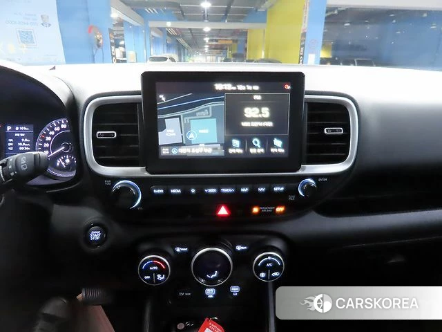Hyundai Venue 2020 Серебристо-серый из Кореи, фото 6