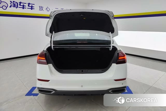 Geely Automobile Emgrand 2021 Белый из Китая, фото 6