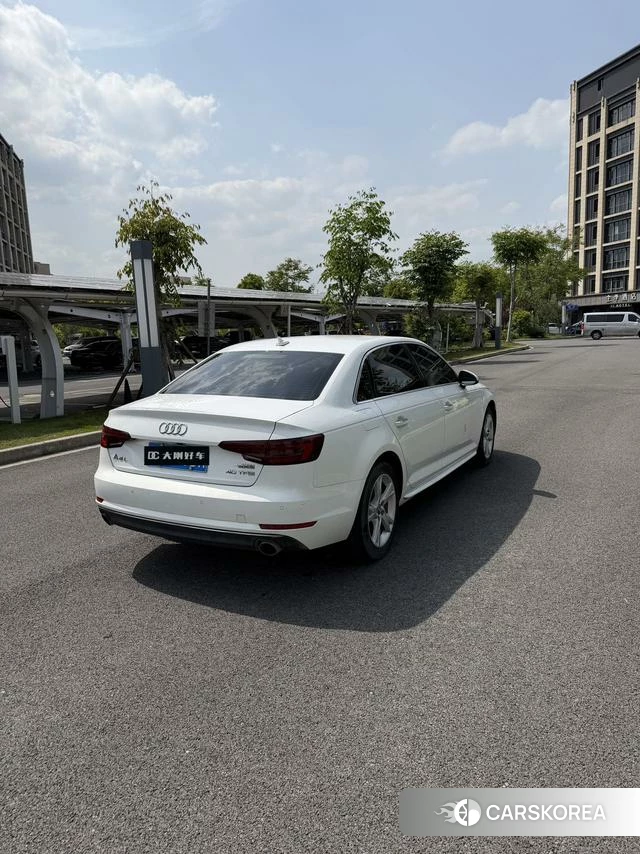 Audi A4L 2018 Белый из Китая, фото 6