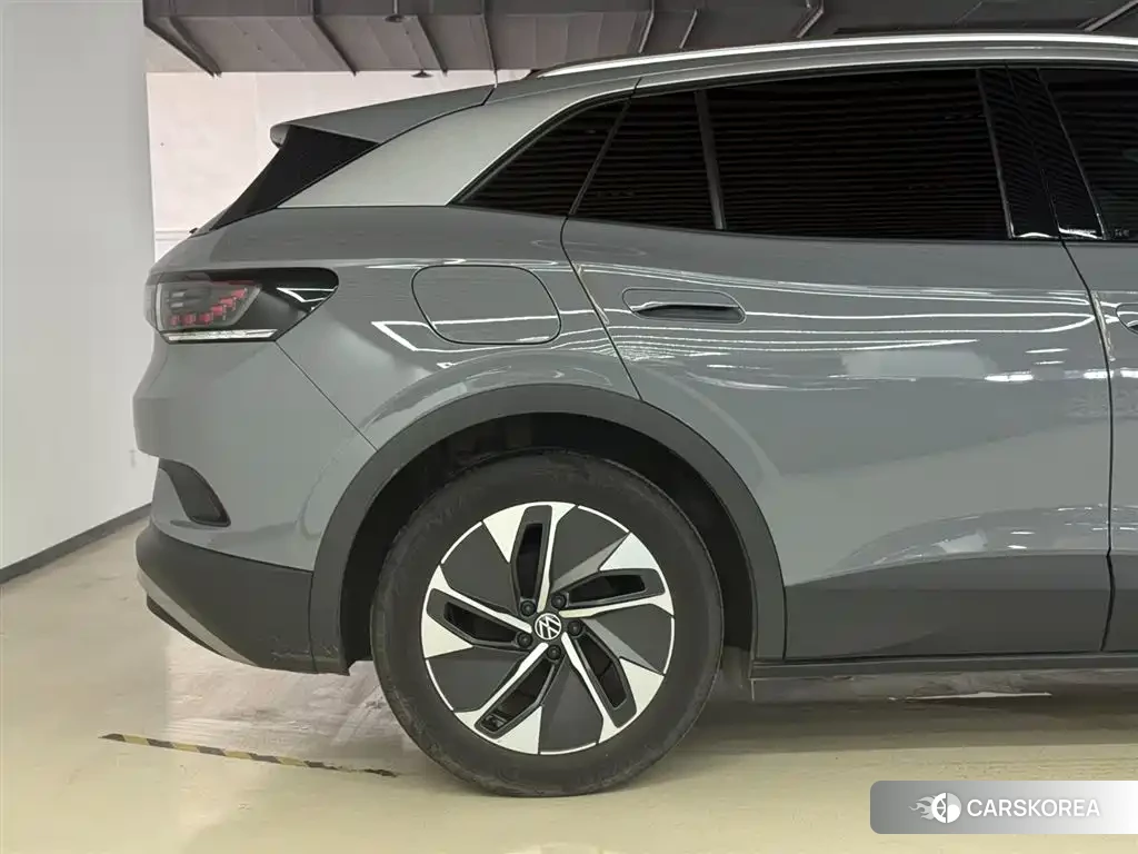 Volkswagen ID.4 CROZZ 2024 Silver/gray из Китая, фото 6