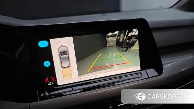 Volkswagen Golf 8th Generation 2023 Белый из Кореи, фото 6