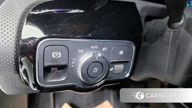 Mercedes-Benz A-Class W177 2021 Белый из Кореи, фото 6