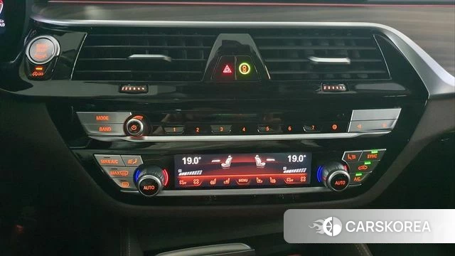 BMW 6 Series GT (G32) 2022 Черный из Кореи, фото 6