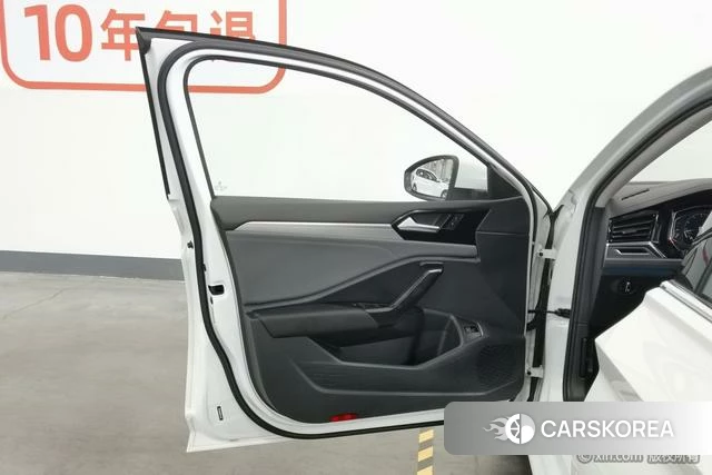 Volkswagen Sagitar 2022 Белый из Китая, фото 6