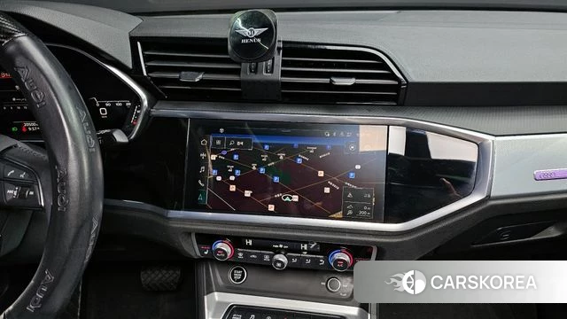 Audi Q3 (F3) 2022 Белый из Кореи, фото 6