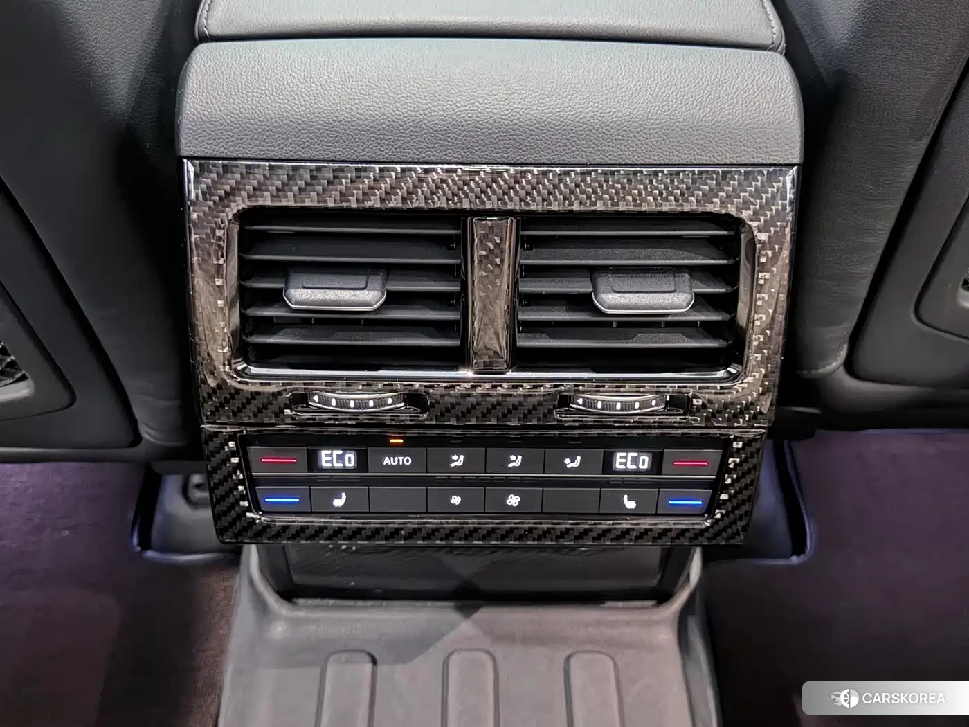 Volkswagen Touareg 2021 Silver/gray из Китая, фото 6