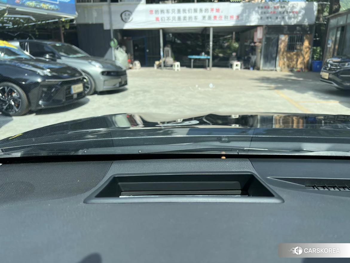 Toyota Camry 2023 Черный из Китая, фото 6