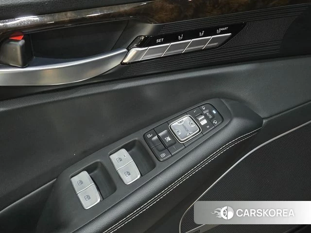 Genesis G90 2021 Черный из Кореи, фото 6