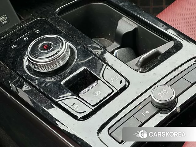 Kia K5 2023 Красный из Китая, фото 6