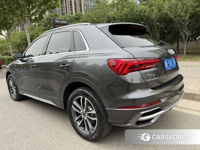 Audi Q3 2023 Темно-серый из Китая, фото 6
