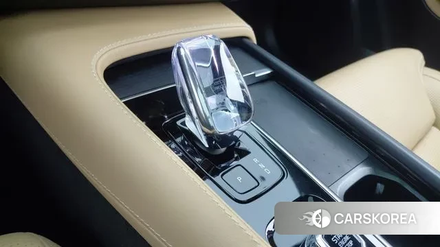 Volvo XC90 second Generation 2023 Белый из Кореи, фото 6