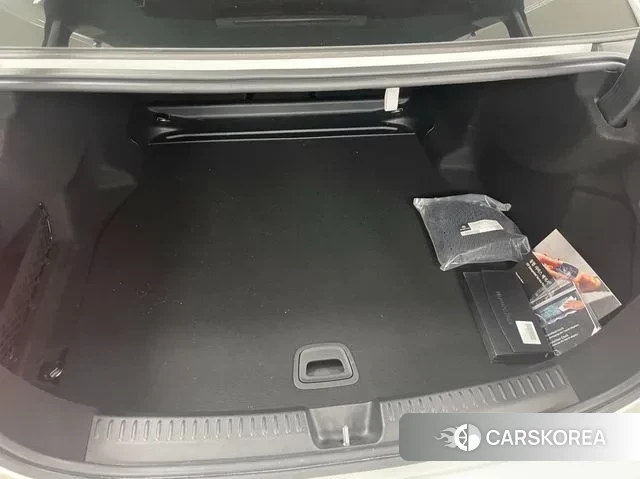 Mercedes-Benz E-Class W214 2024 Белый из Кореи, фото 6