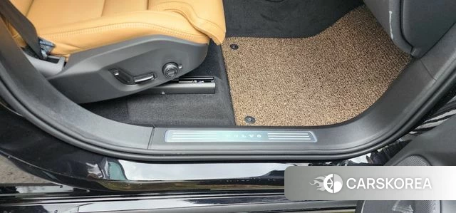 Volvo XC90 second Generation 2024 Черный из Кореи, фото 6