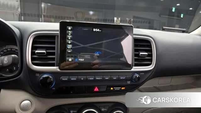 Hyundai Venue 2019 Серебристо-серый из Кореи, фото 6