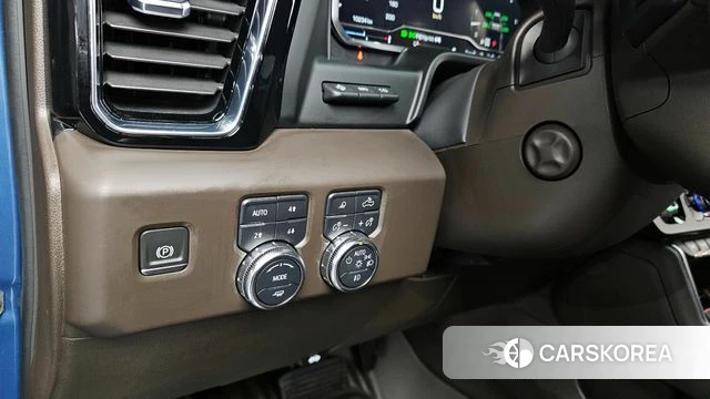 GMC Sierra 2024 Синий из Кореи, фото 6