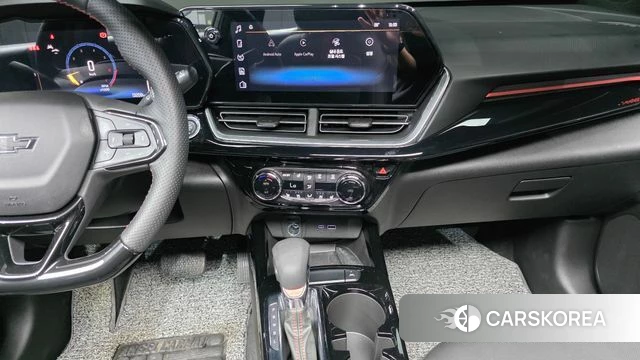 Chevrolet (GM Daewoo) Trax Crossover 2023 Белый из Кореи, фото 6