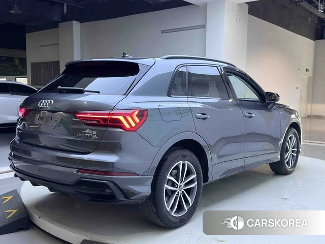 Audi Q3 2023 Темно-серый из Китая, фото 6