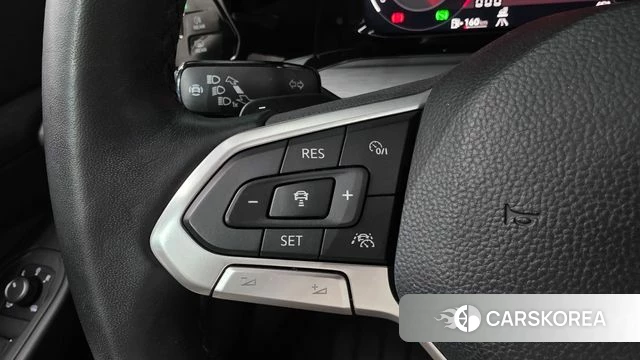 Volkswagen Golf 8th Generation 2023 Серый из Кореи, фото 6