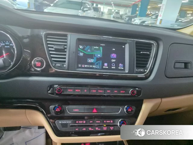 Kia The New Carnival 2018 Белый из Кореи, фото 6