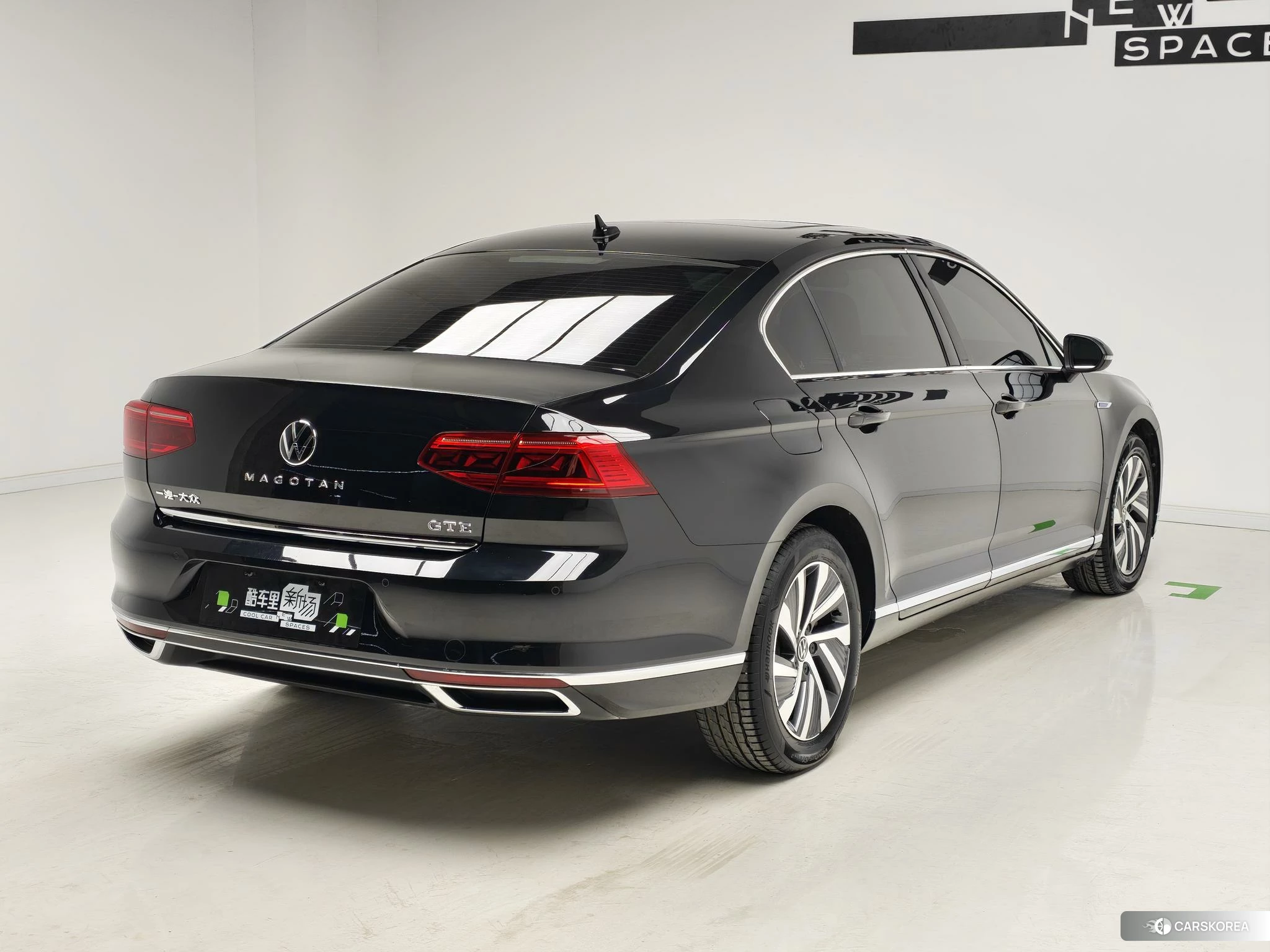 Volkswagen Magotan PHEV 2021 Черный из Китая, фото 6