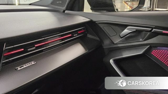 Audi RS3 (8Y) 2025 Черный из Кореи, фото 6