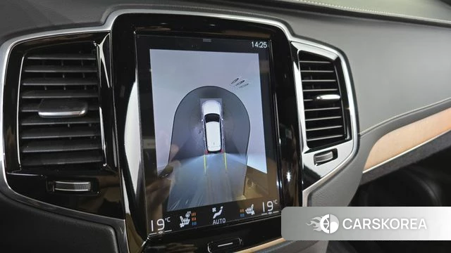 Volvo XC90 second Generation 2018 Белый из Кореи, фото 6