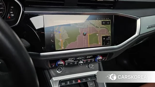 Audi Q3 (F3) 2023 Черный из Кореи, фото 6