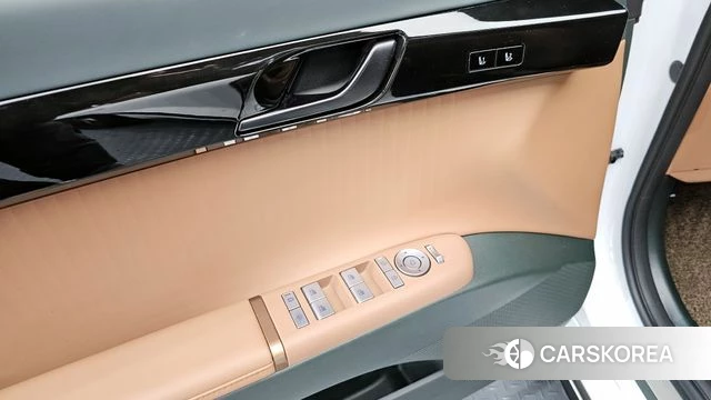 Hyundai Grandeur Hybrid (GN7) 2023 Белый из Кореи, фото 6