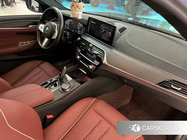 BMW 5 series PHEV 2023 Черный из Китая, фото 6
