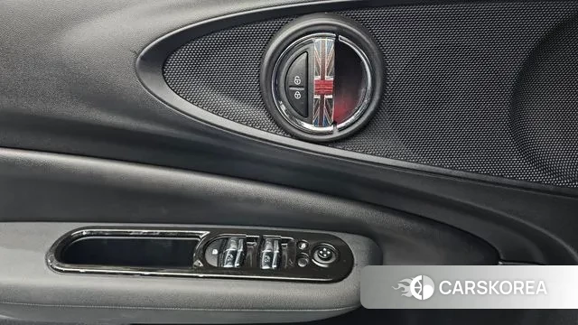 Mini Cooper S Clubman 2021 Черный из Кореи, фото 6