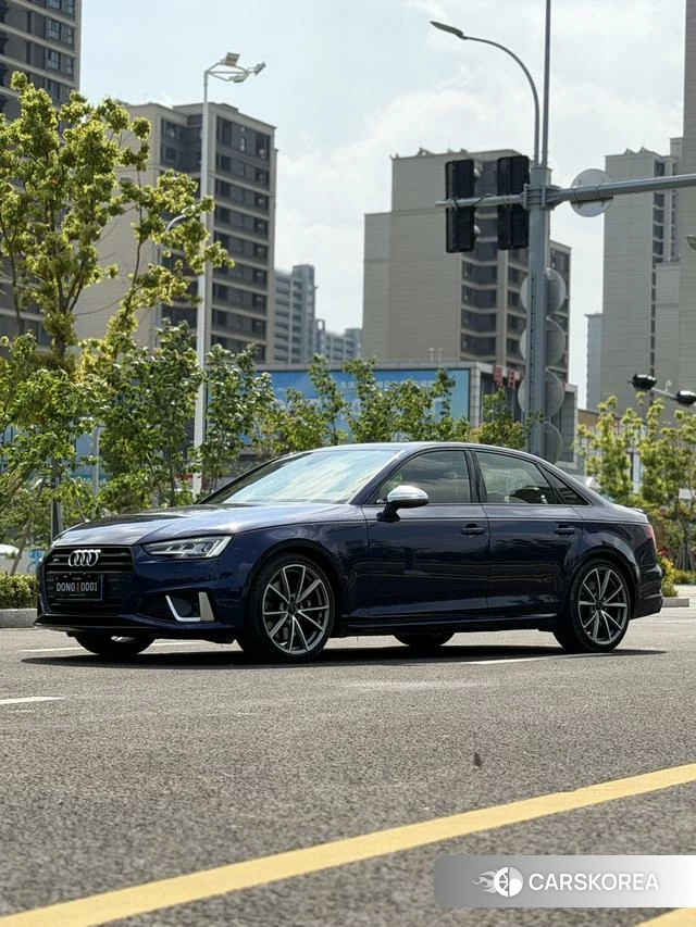 Audi S4 2019 Синий из Китая, фото 6