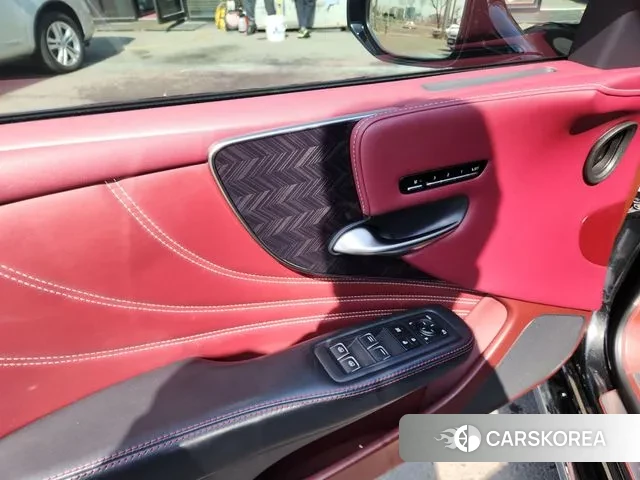 Lexus LS500h 5th generation 2018 Черный из Кореи, фото 6